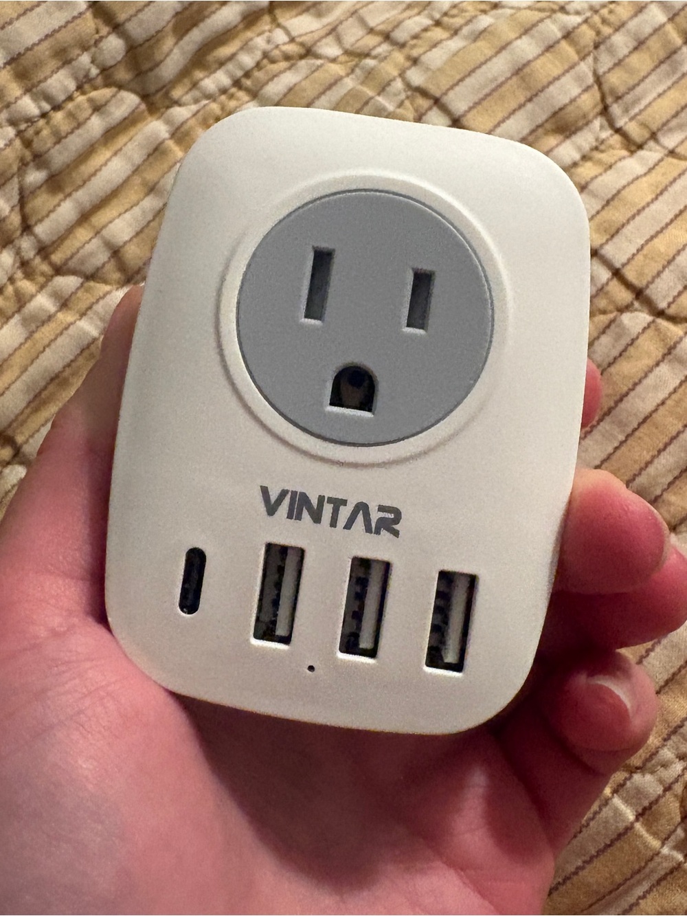 VINTAR 1 Pack Canada to Australia/NZ/ China Plug Adapter Type I Travel Converter